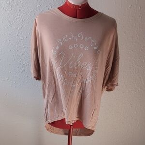 Red Rocks Park & Amphitheatre Music Good Vibes Only Women's XL Peach Graphic Tee